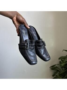 Vintage 90s Aerosoles Leather Square Toe Mules size 8